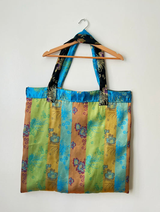 Reversible Overnight Tote (Paneled)