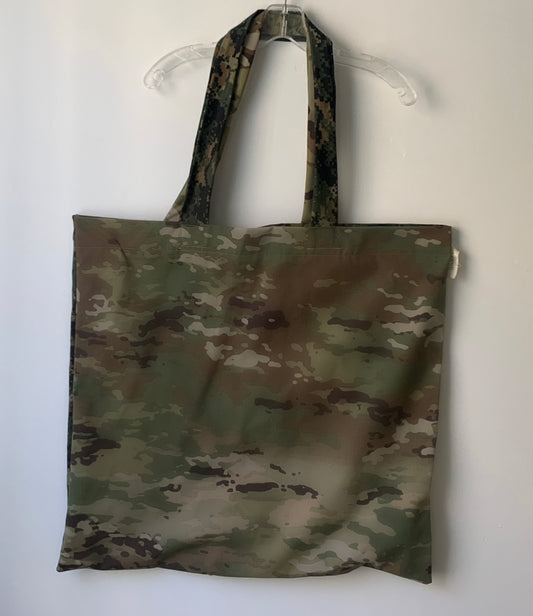 Overnight Tote Camo