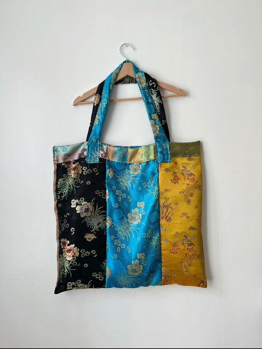 Reversible Overnight Tote (Paneled)